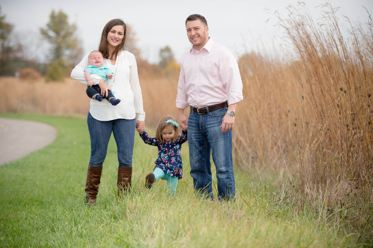 Family Portraits – Fall Family Photos at Glacier Ridge Metro Park