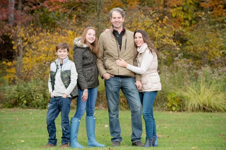 Fall outdoor family pictures